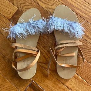 Charlotte Stone ‘Yvonne’ feather sandal in orchid